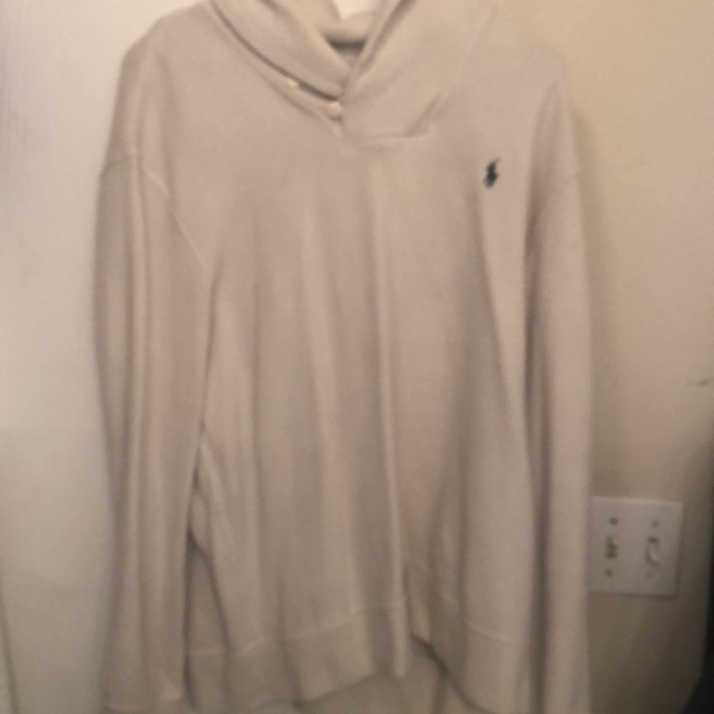Men’s polo sweater